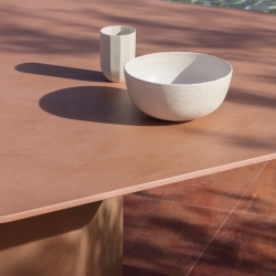 Квадратный обеденный столTalo 140 см