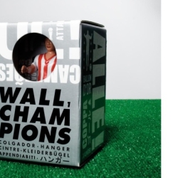 Вешалка Champions 1, английский футболист