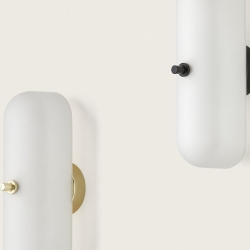 Настенный светильник Atil черный