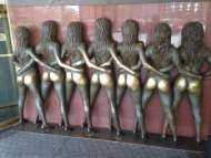 Авторская скульптура "7 женщин"