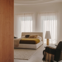 Кровать Martina со съемным бежевым чехлом из ткани букле под матрас 160 х 200 см