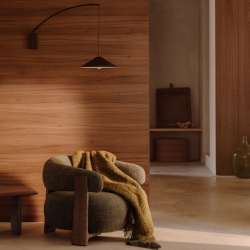 Granite Кресло из зеленого шенилла и массива ясеня в отделке орех