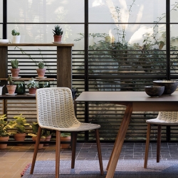 Уличный стул Lapala на деревянных ножках