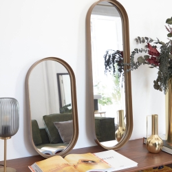 Металлическая настольная лампа Hestia с отделкой из латуни и серым стеклом