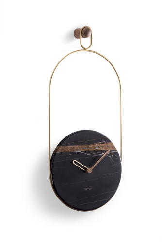 Часы Nomon ESLABON (основание - латунь+мрамор Sahara noir/стрелка часовая - латунь /минутная - орех). D=30см, H=68см