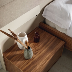 Прикроватная тумбочка Flat