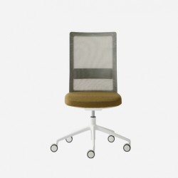 Поворотное офисное кресло Itek Pro без подлокотников