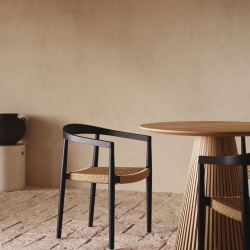 Ydalia Садовый стул из черного тика и натуральной веревки