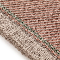 Подушка GL Diagonal almond-peach 70x70