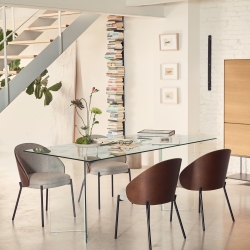 Стул Eamy светло-коричневый из шпона ясеня с отделкой венге