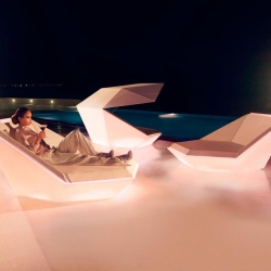 Кровать Lounge Faz с навесом LED