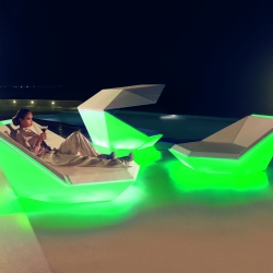 Кровать Lounge Faz с навесом LED