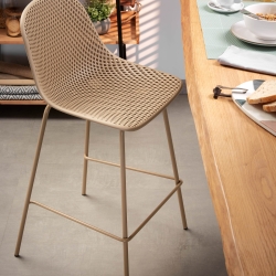 Барный стул Quinby бежевый