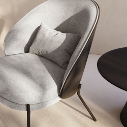 Кресло Eamy светло-серое из шпона ясеня с черной отделкой