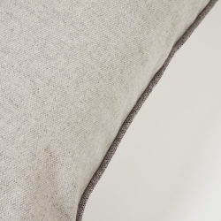 Чехол для подушки Alcara белый с серой каймой 45 x 45 см