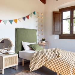 Изголовье из льняной ткани зеленого цвета Tanit со съемным чехлом 106 x 106 см