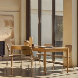 Штабелируемый стул Benilda бежевый из дубового шпона и стали