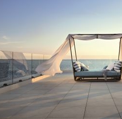 Кровать с навесом с занавеской Vela