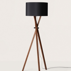 Торшер Cot с черным абажуром