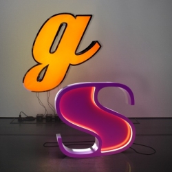 Напольный светильник LETTER G GRAPHIC