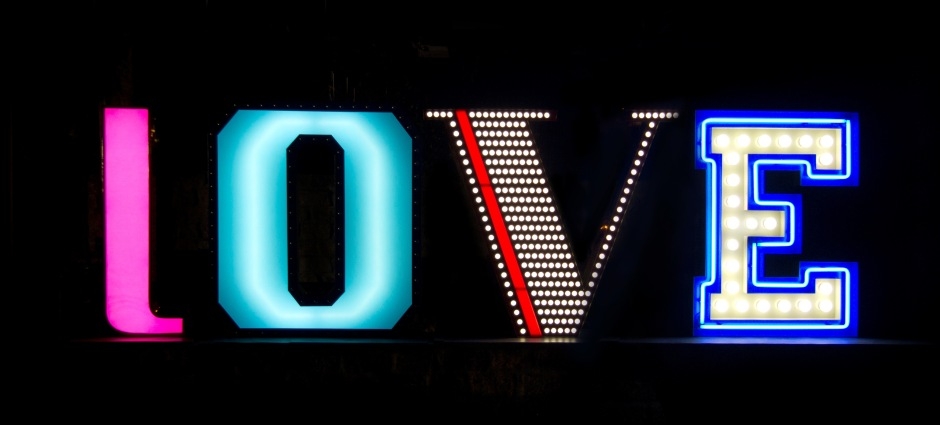 Напольный светильник LETTER O GRAPHIC