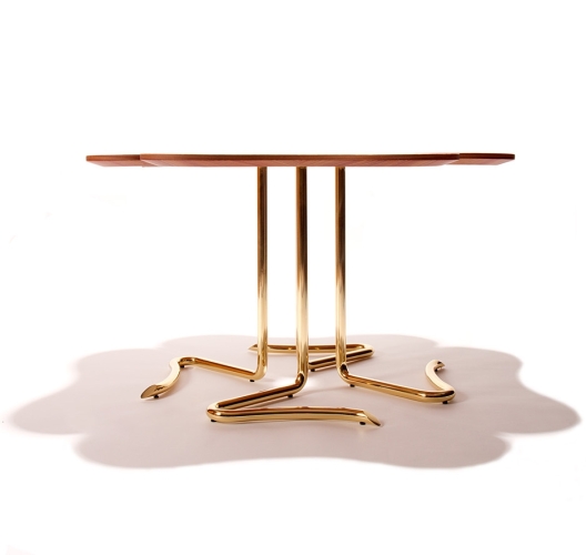 Столик Four... for Luck