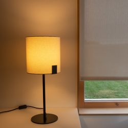 Настольная лампа NILA черная с белым абажуром 1xE27