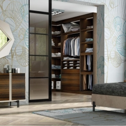 Комод 14700 с основанием Bambu