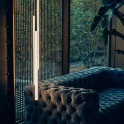 Вертикальный светильник Ambrosia V 175 черный