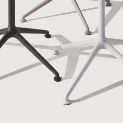 Стол Lex высотой 38 см с круглой столешницей 80cm