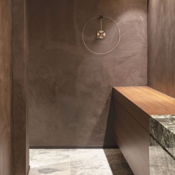 Часы Nomon Micro Anda Gold,  (основание - латунь/стрелки - орех/центр-латунь). D=40см, H=50см