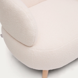 Кресло Luisa из экрю-букле с ножками из массива бука, 90 см