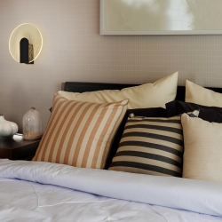 Auris Настенный светильник черный