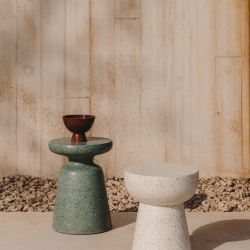 Приставной столик Mesquida из зеленого терраццо Ø 39