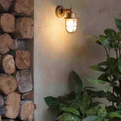 Уличное бра из латуни Nanir