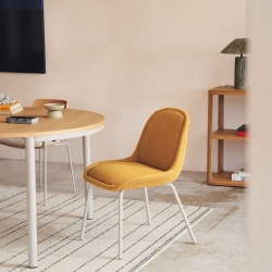 Aimin Стул из горчичной ткани букле с бежевыми стальными ножками