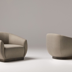 Кресло Paul -отделка черным деревом