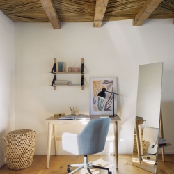 Письменный стол Curie из массива каучука, 120 x 60 см