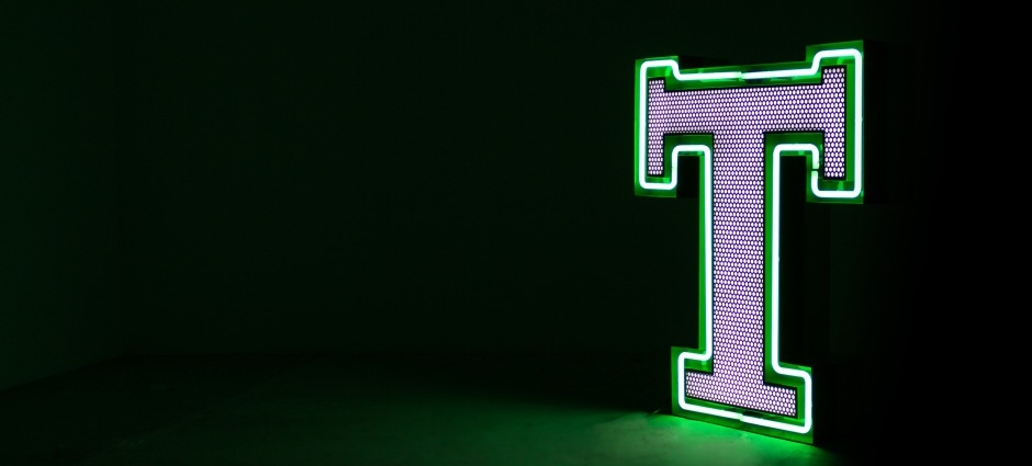 Напольный светильник LETTER Т GRAPHIC