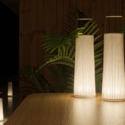 Портативная настольная лампа Hipatia