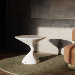 Приставной столик Aeris