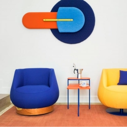 Кресло Magnum поворотное на ножке