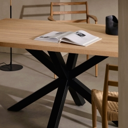 Analy Стул из массива дуба с черной отделкой и сиденьем из веревки