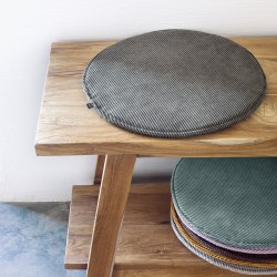 Круглая вельветовая подушка на стул Sora серая 35 см