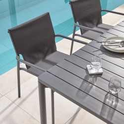 Раздвижной алюминиевый стол для улицы Zaltana с матовой черной отделкой 140 (200) x 90 см