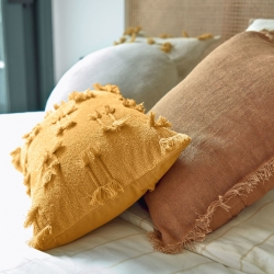 Чехол для подушки Almira 45x45 коричневый, хлопок+лен, бахрома