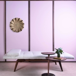 Часы Nomon Brisa (основание - дуб/стрелки - латунь/деления - латунь). D=52см