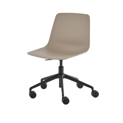 Кресло Varya XL алюминиевым поворотным основанием на роликах+газлифт(пластиковый монокорпус).