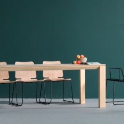 Обеденный стол Iru