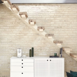 Сервант Punto 2D4Dr белый